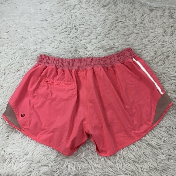 Lululemon Hotty Hot Short Flash Light - Picture 3 of 6